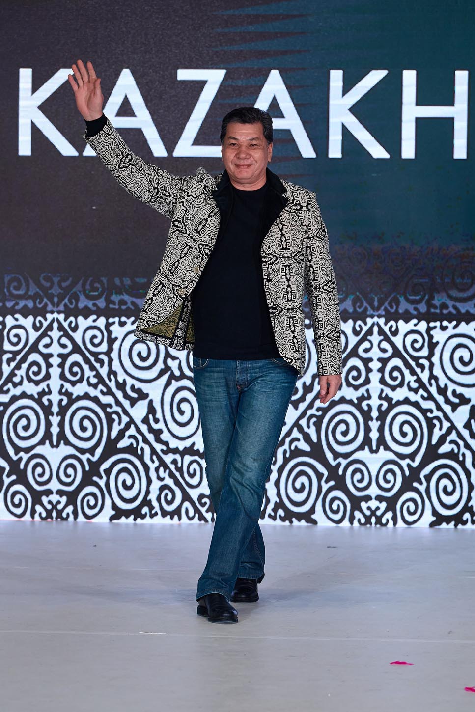 Айдархан
Калиев, президент Международной Недели моды 

«ASPARA FASHION WEEK», Казахстан, г. Тараз